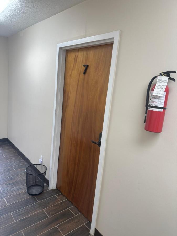 Pine Mountain Inn Pineville エクステリア 写真